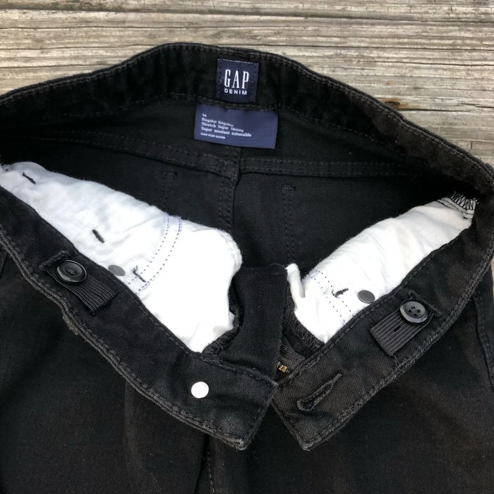 - GAP Black Super Stretch Skinny Jeans SZ 14! EUC!